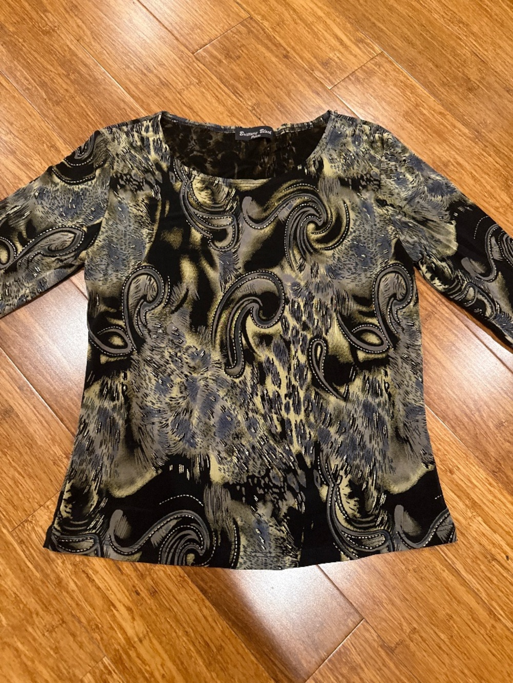 Vintage Brittany Black woman’s petite top